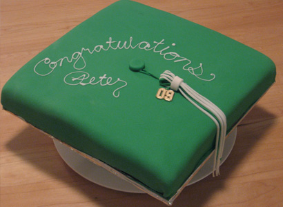 Grad_cake_wood